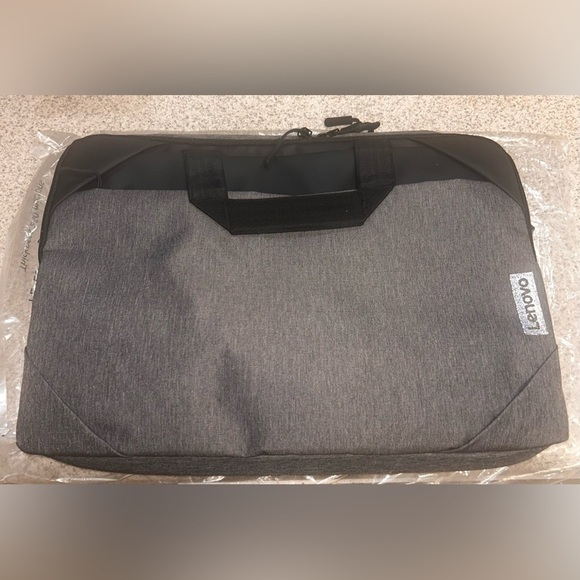 Lenovo Business Casual 15.6 Inch Topload Notebook Carrying Case 4X40X54259 *NEW* - Picture 2 of 6
